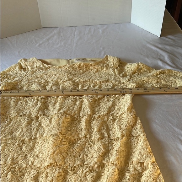 Yellow Sheath Dress with 3/4 Bell Sleeves and Scoop Neck - Picture 3 of 10